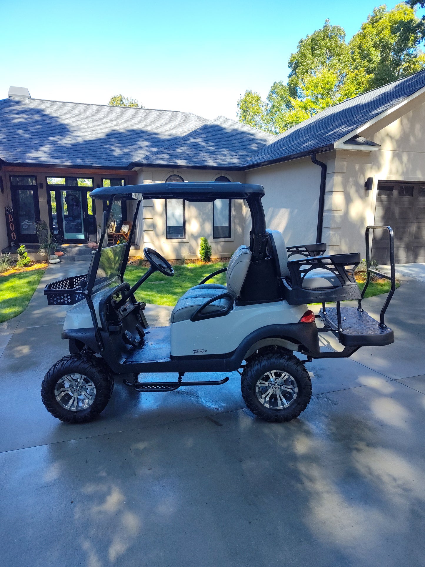 2020 Club Car Tempo Lithium Lifted - Gray